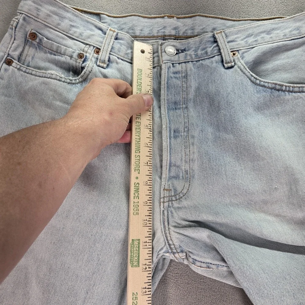 VTG‎ Levis 501 Jeans Mens Light Wash Blue Straight Button Altered USA Fits 32x28